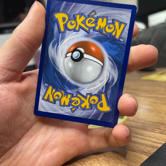 Gem mint 1st edition shadowless dark Raichu coming with a bonus Raichu card - Picture 6 of 6